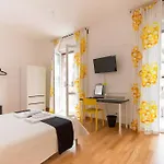 Via Colombo Guest house La Spezia