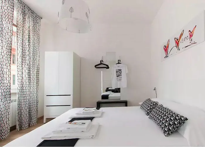 Via Colombo 3* La Spezia