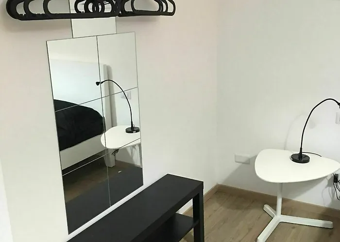 Via Colombo 3* La Spezia